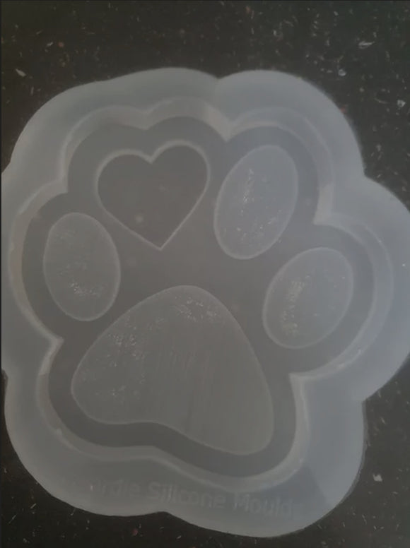 Raised heart paw